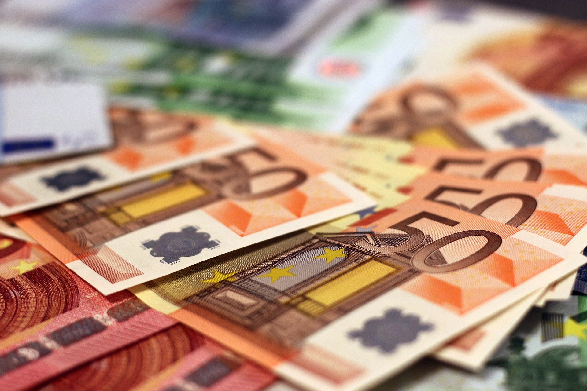 euro carta.jpg